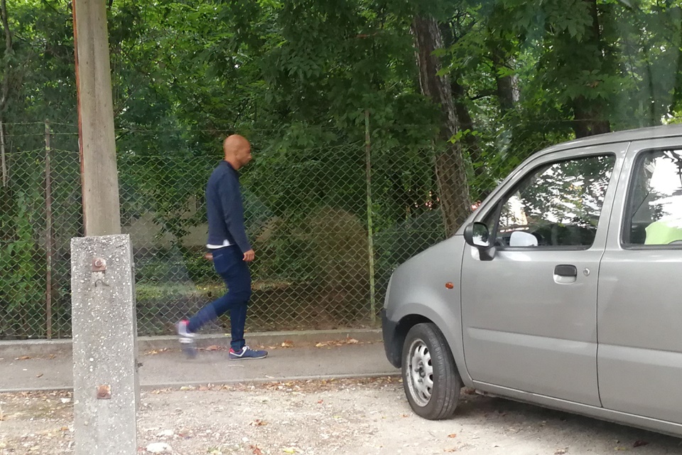 Telefont lopott a drogos, a parlamenti képviselő visszaszerezte
