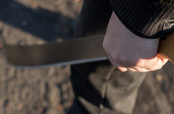 Macsétákkal támadták meg a falusi diszkót