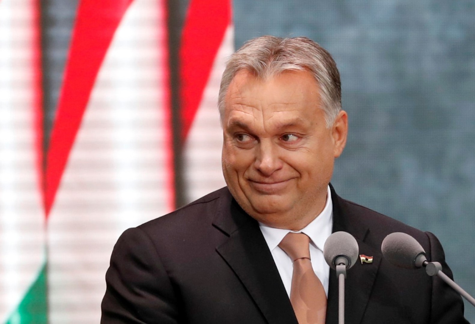 Orbán elégedetlen, tizenöt-húsz választókerület vezetőjét cserélheti le