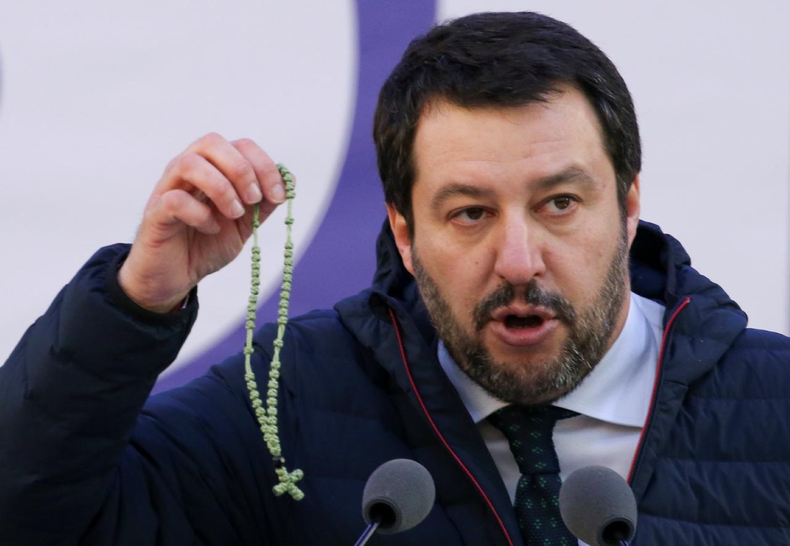 Eljárás Salvini ellen, mert az országa érdekeit védte