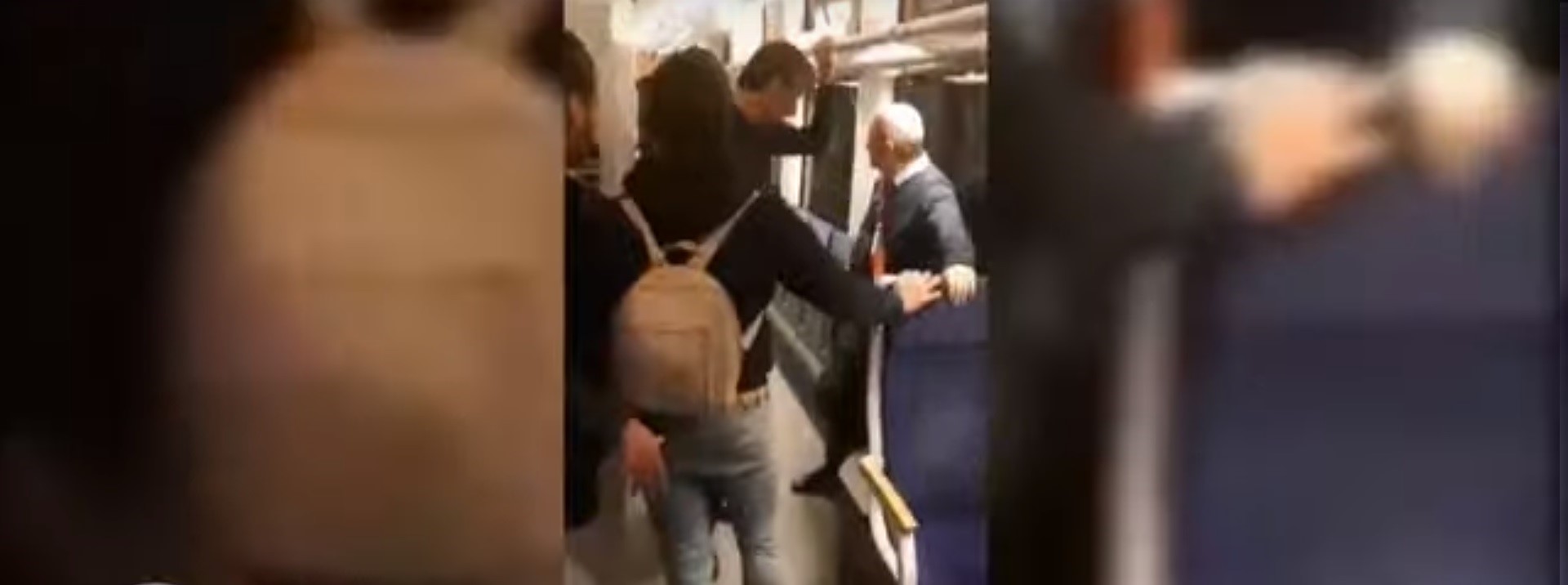 Migránsok támadták meg a kalauzt egy erdélyi vonaton