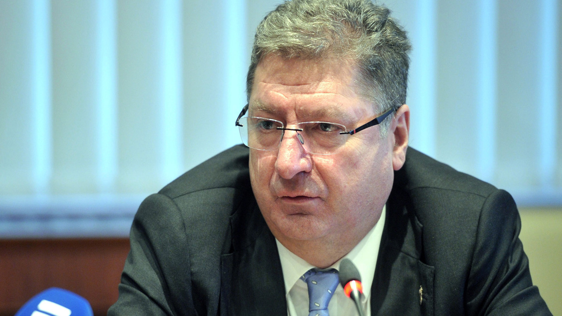 Végre kibökték: a multik érdekében alakítják át az iparűzési adót, amivel a magyar városok csak buknak