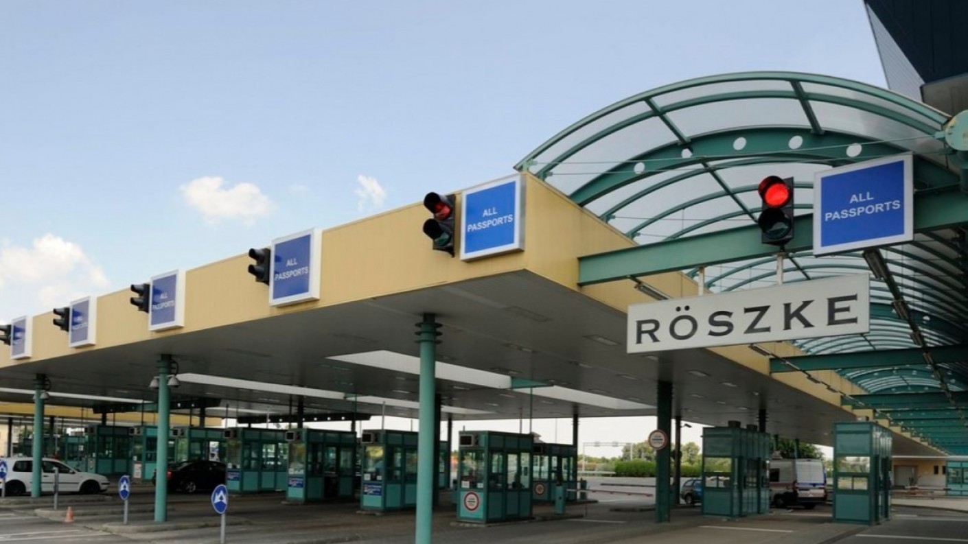 Négy kivételével minden magyar határátkelőhelyet lezárt Szerbia