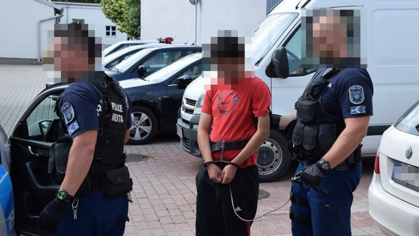 Retteg a család: kivégzéssel fenyegetőzik a sólyi gyilkos apja