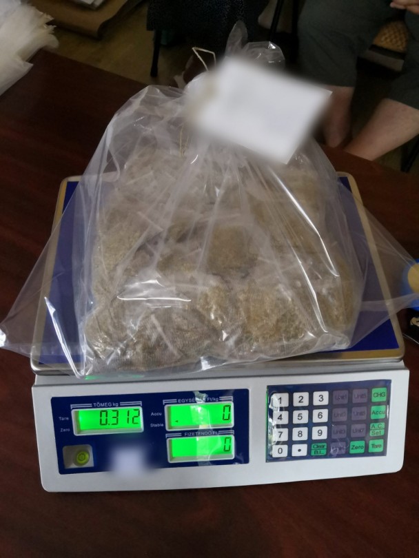 Nagy mennyiségű kábítószert találtak egy érdi dílernél