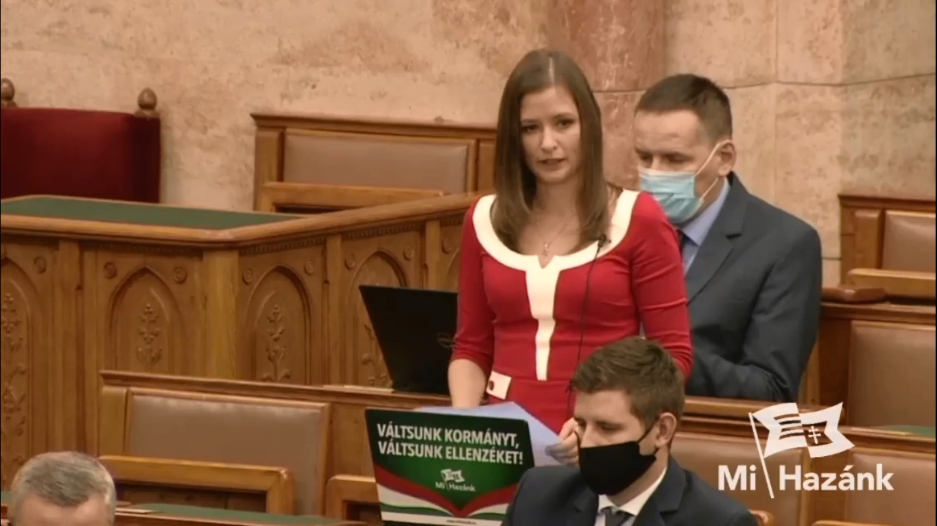 Dúró Dóra arról kérdezte Orbán Viktort, meddig van értelme az EU-tagságnak