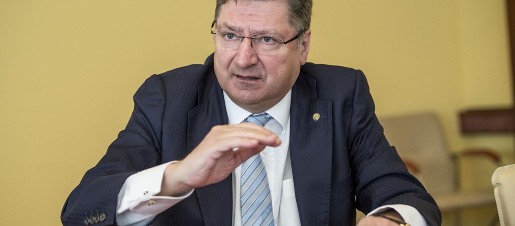 Fefüggetszthetik az iparűzési adót