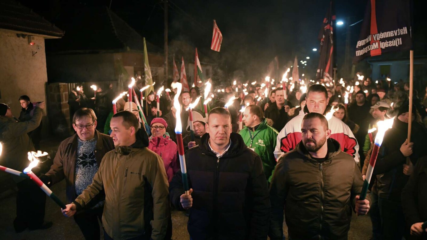 Toroczkai: Tüntessék fel a bűnelkövetők bőrszínét is!