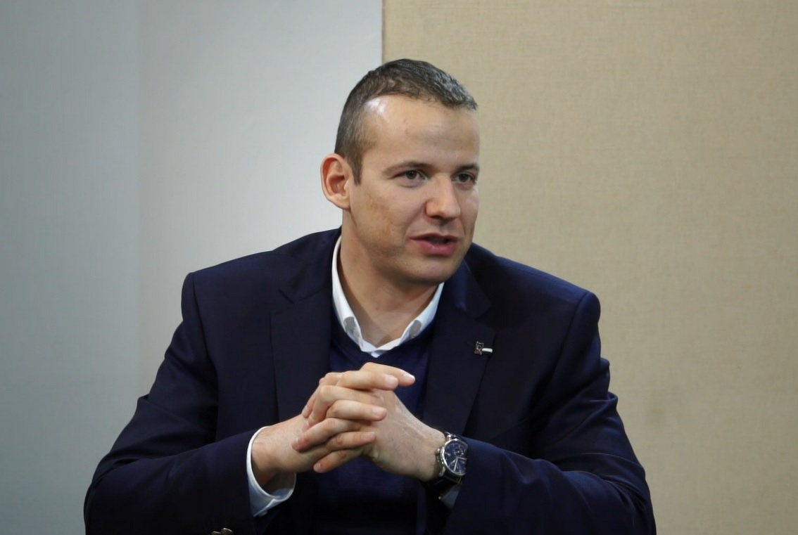 A polgármesterek teljhatalmának megszüntetését kéri Toroczkai László