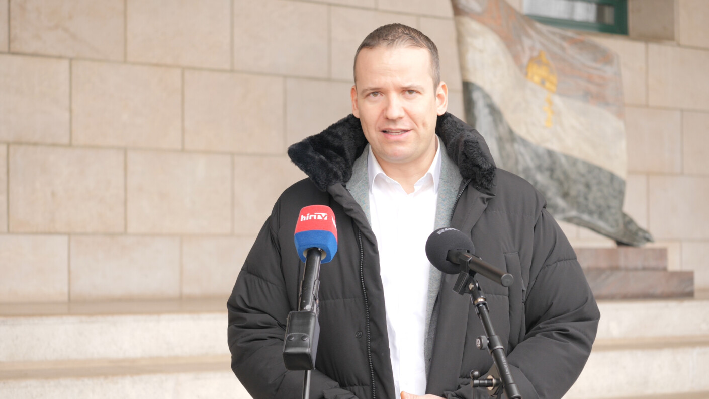 Mi Hazánk: tűzparancsot a déli határra