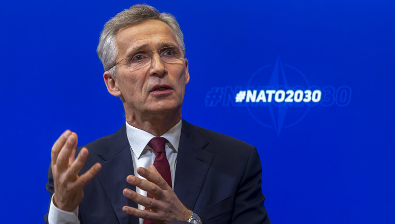NATO-főtitkár: Putyin felelős Oroszország agresszív magatartásáért