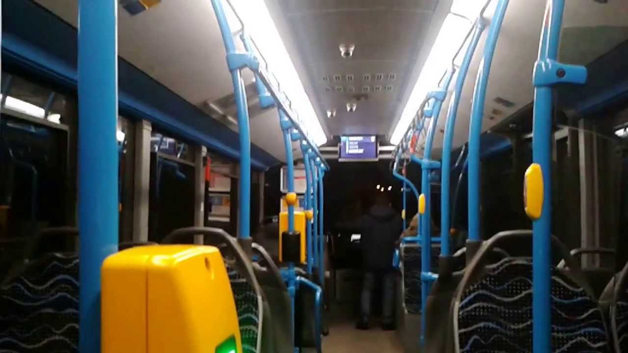 Jegy nélkül utazott, majd megverette a buszsofőrt a "kiscsaláddal"