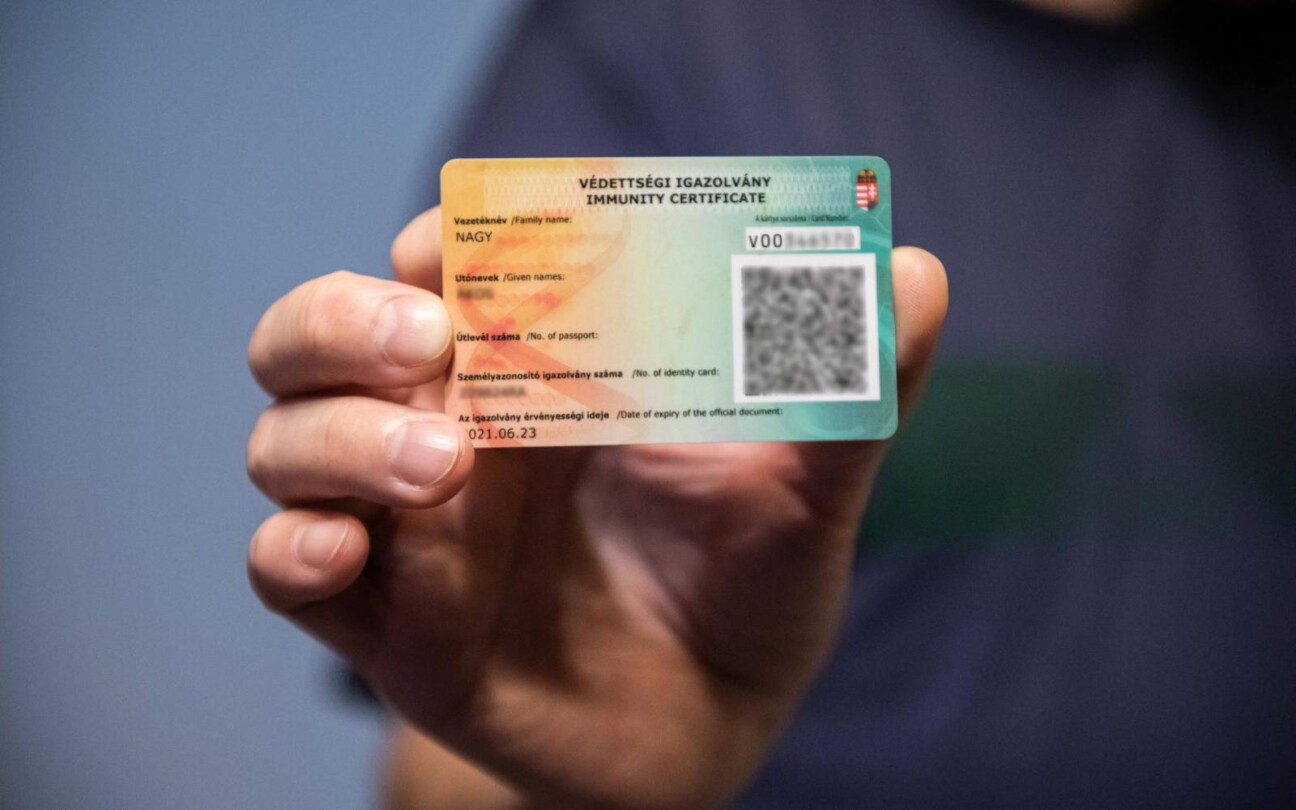 Mikor szabad oltási igazolványt kérnie a munkáltatónak?