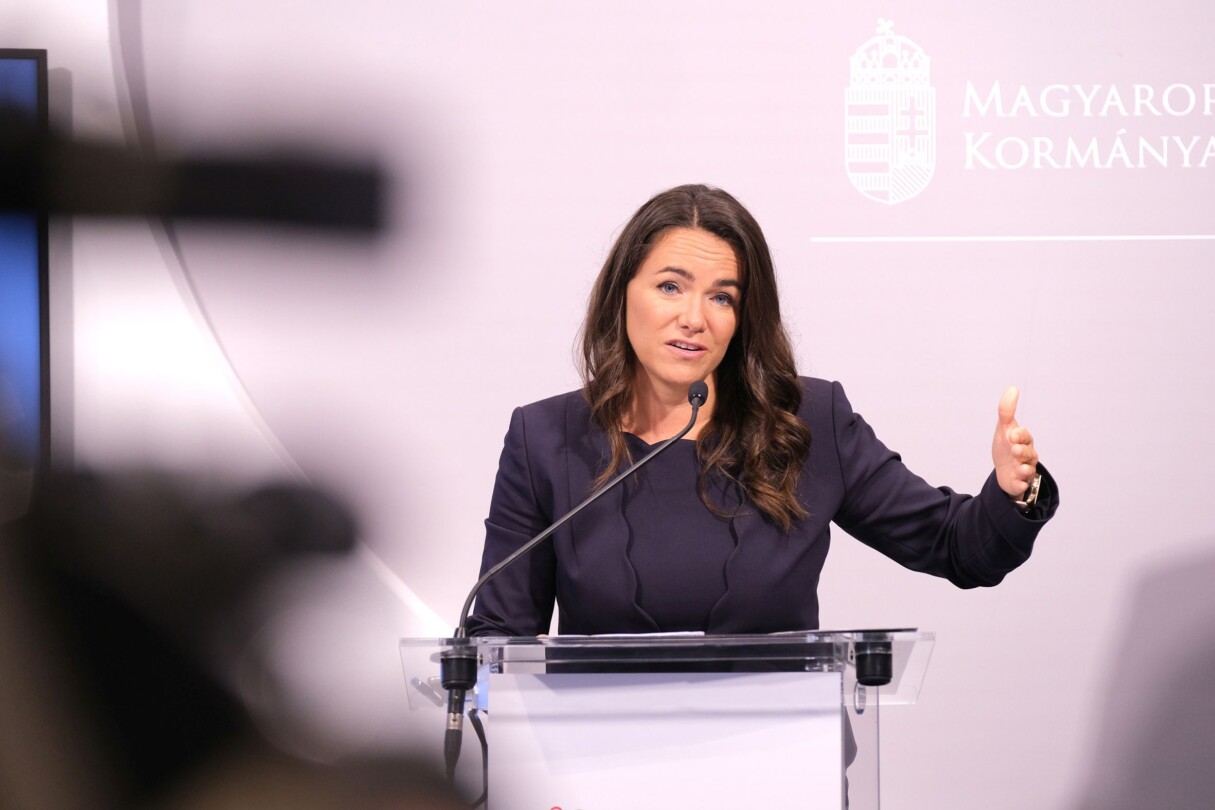 "Majd meglátjuk"- mondta Novák Katalin a kötelező oltásról