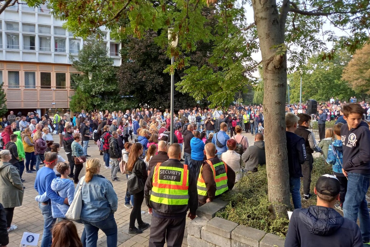 A pécsi Mi Hazánk kiállt a meghurcolt tanár mellett