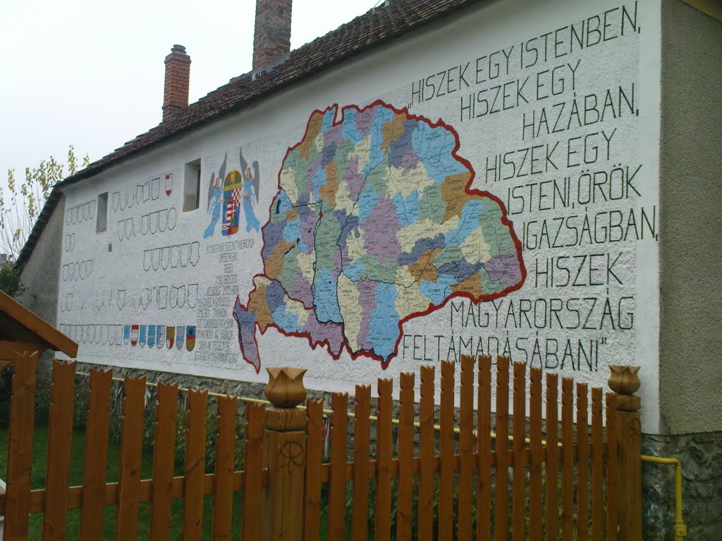 Csaknem 200 évvel nemzeti imádságunk megszületése után a magyar kultúra fennmaradása még mindig bizonytalan