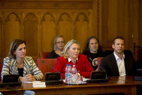 A Fidesz leszavazta, Toroczkai újra szorgalmazná Budaházyék közkegyelmét- a Mi Hazánk tüntet a gyalázatos ítélet ellen