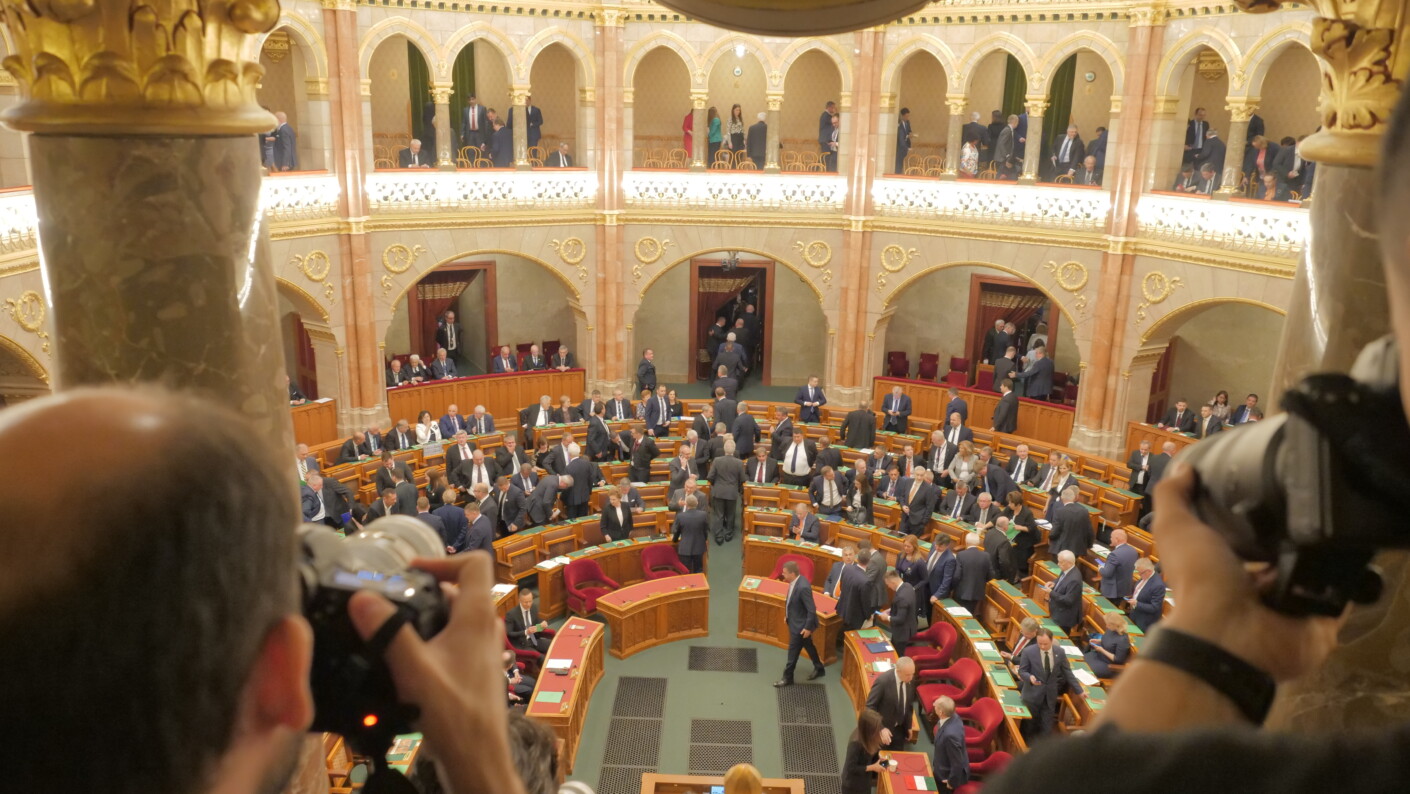 A Mi Hazánk elkezdte a munkát- az alakuló ülés után egyből benyújtottak két törvényjavaslatot