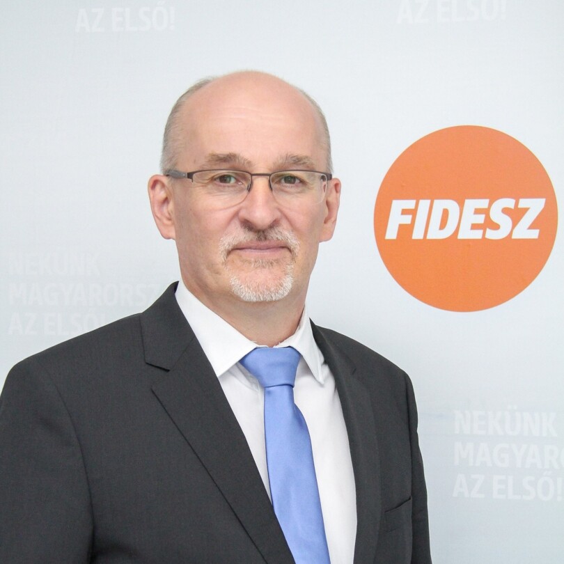 Etikátlan trükkel növelné képviselőinek számát Salgótarjánban a Fidesz