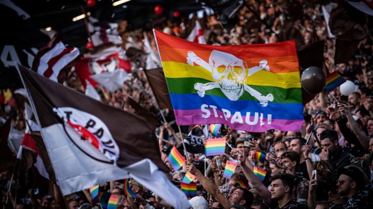 Finálé - arab üzlet, vagy LMBTQ zsákmány lesz a labdarúgás?