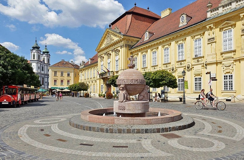 Székesfehérvár városvezetését is keményen érintik a rezsimegszorítások