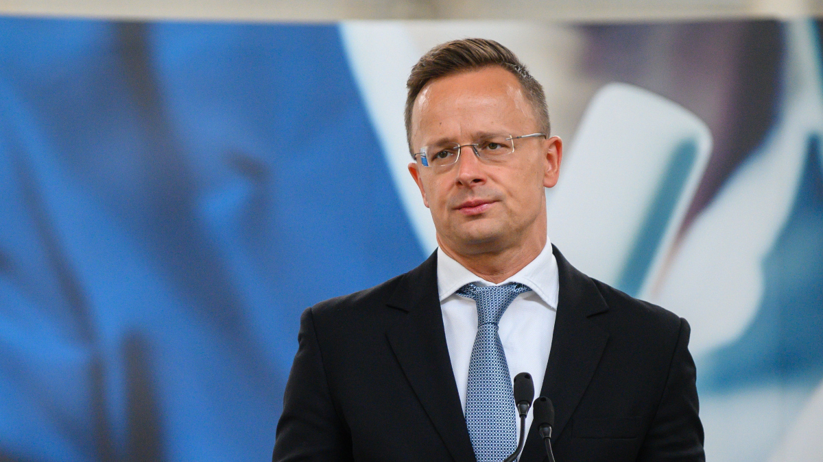 Mégiscsak kéri az alapítványi tagságért járó 1,5 millió forintot Szijjártó Péter