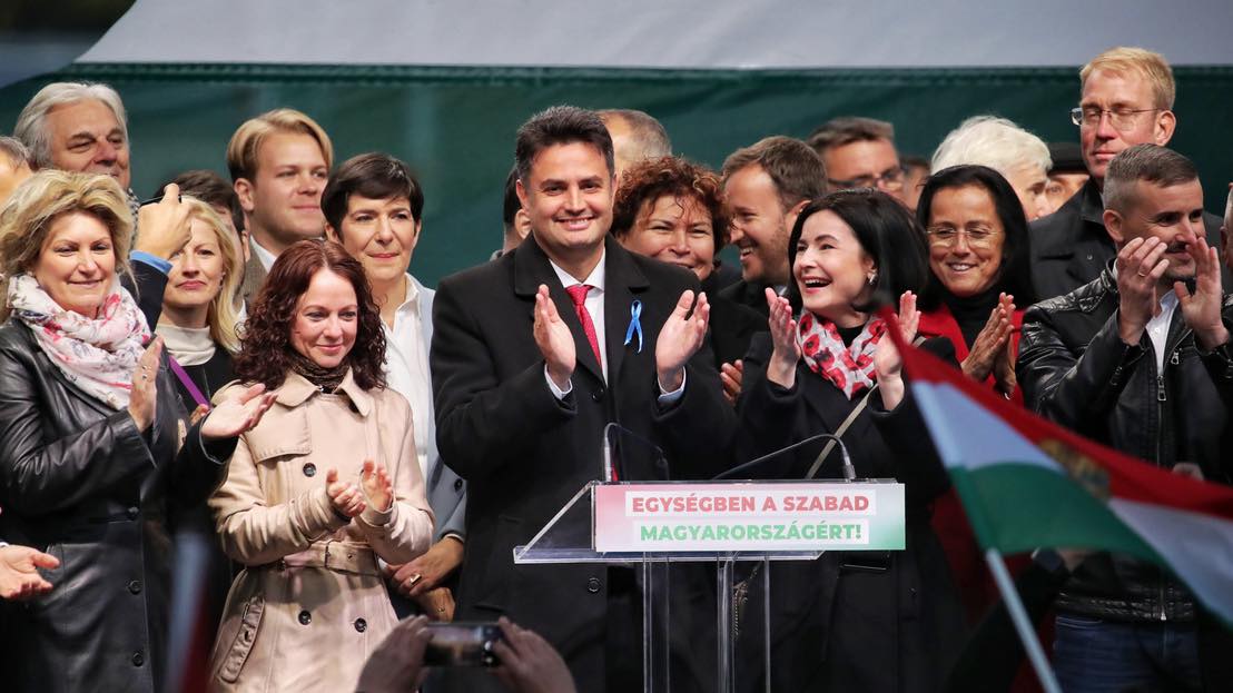 Mi Hazánk: az amerikai támogatások elfogadása felér egy hazaárulással