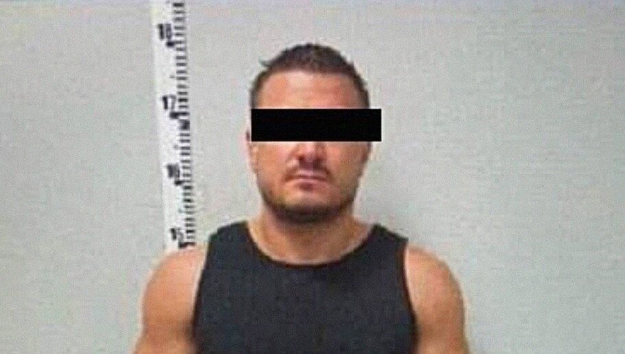 Megvédeni akarta az idős hölgyet a rendőrgyilkos - állítja az ügyvédje