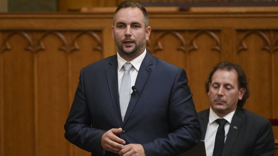 Az államtitkár szerint Magyarországon a gazdákat jobban támogatják a multiknál