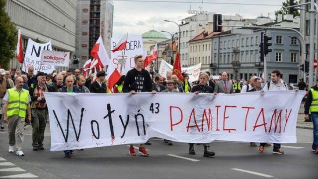 "Az ukránoknak bocsánatot kell kérni népirtás miatt"
