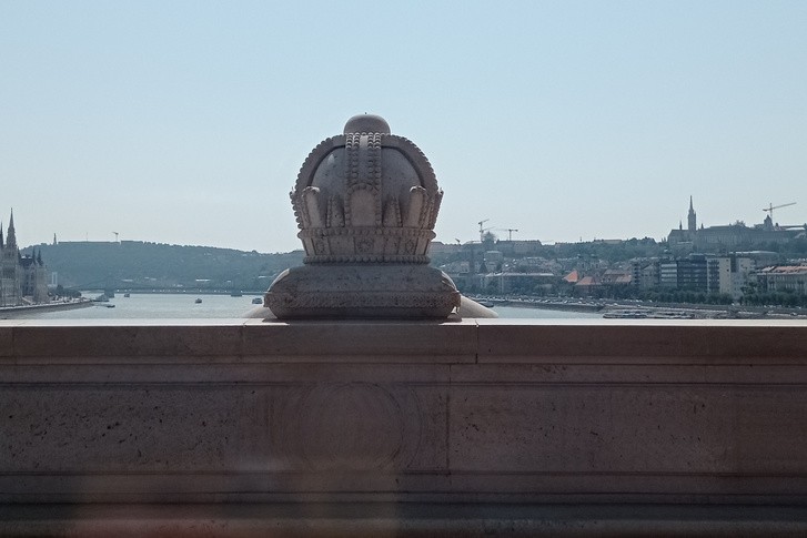 Letörték a Margit hídon lévő keresztet