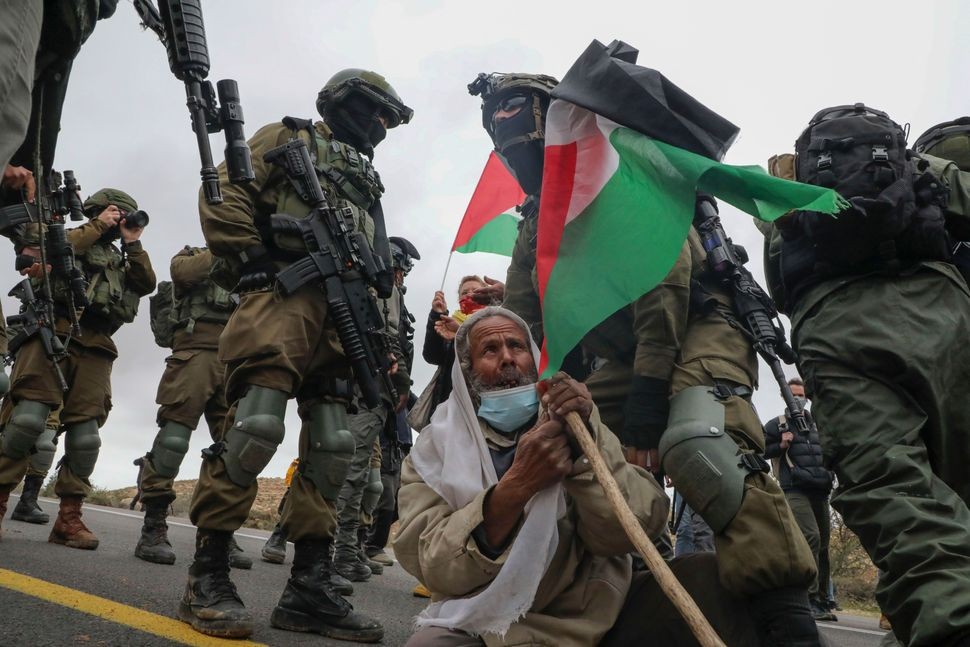 Több zsidót, kevesebb palesztint