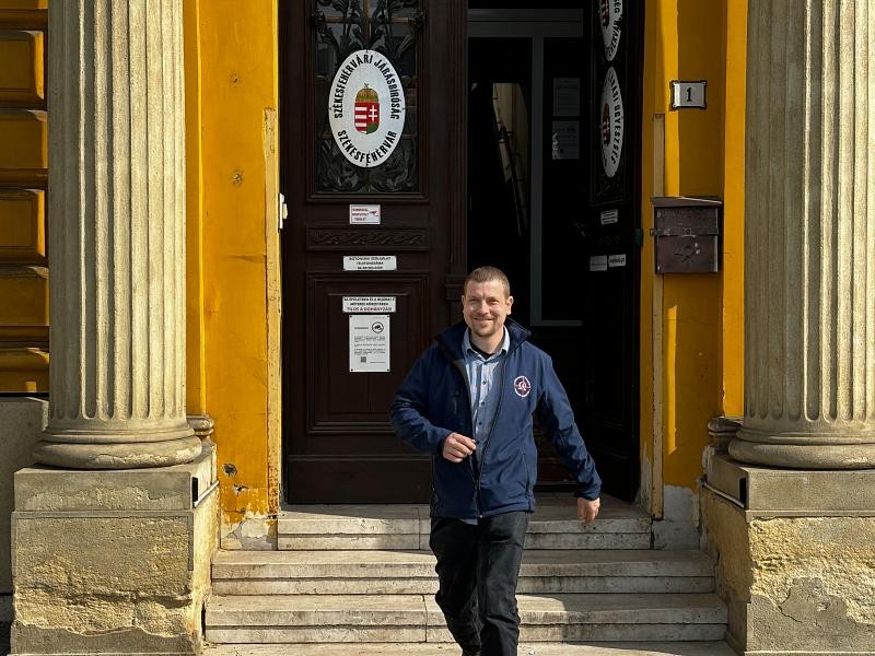 A normalitás győzelme: felmentette a Székesfehérvári Törvényszék a HVIM elnökét
