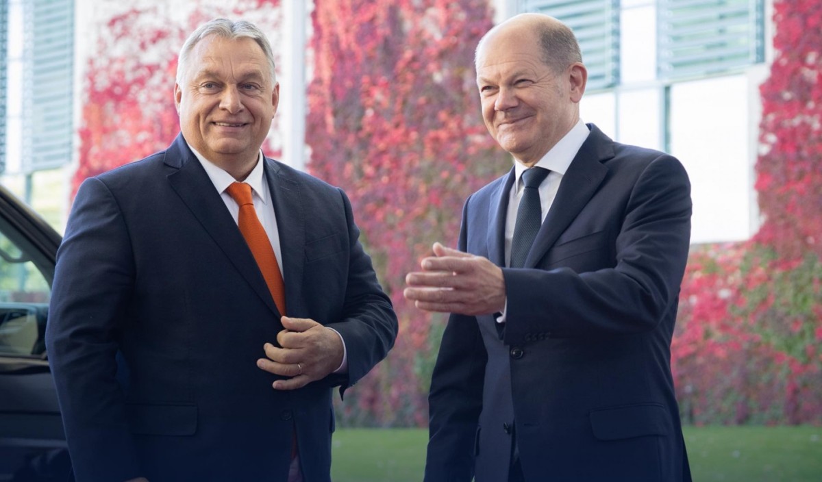 Orbán Németországban mondta el, mennyire örül, hogy továbbra is összeszerelőüzem vagyunk