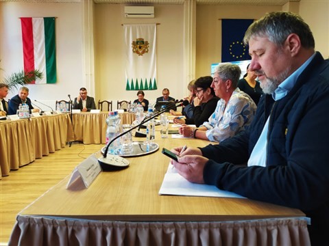 Ez aztán a rendszerváltás: tiszás elnököt választottak maguknak a fideszes polgármesterek
