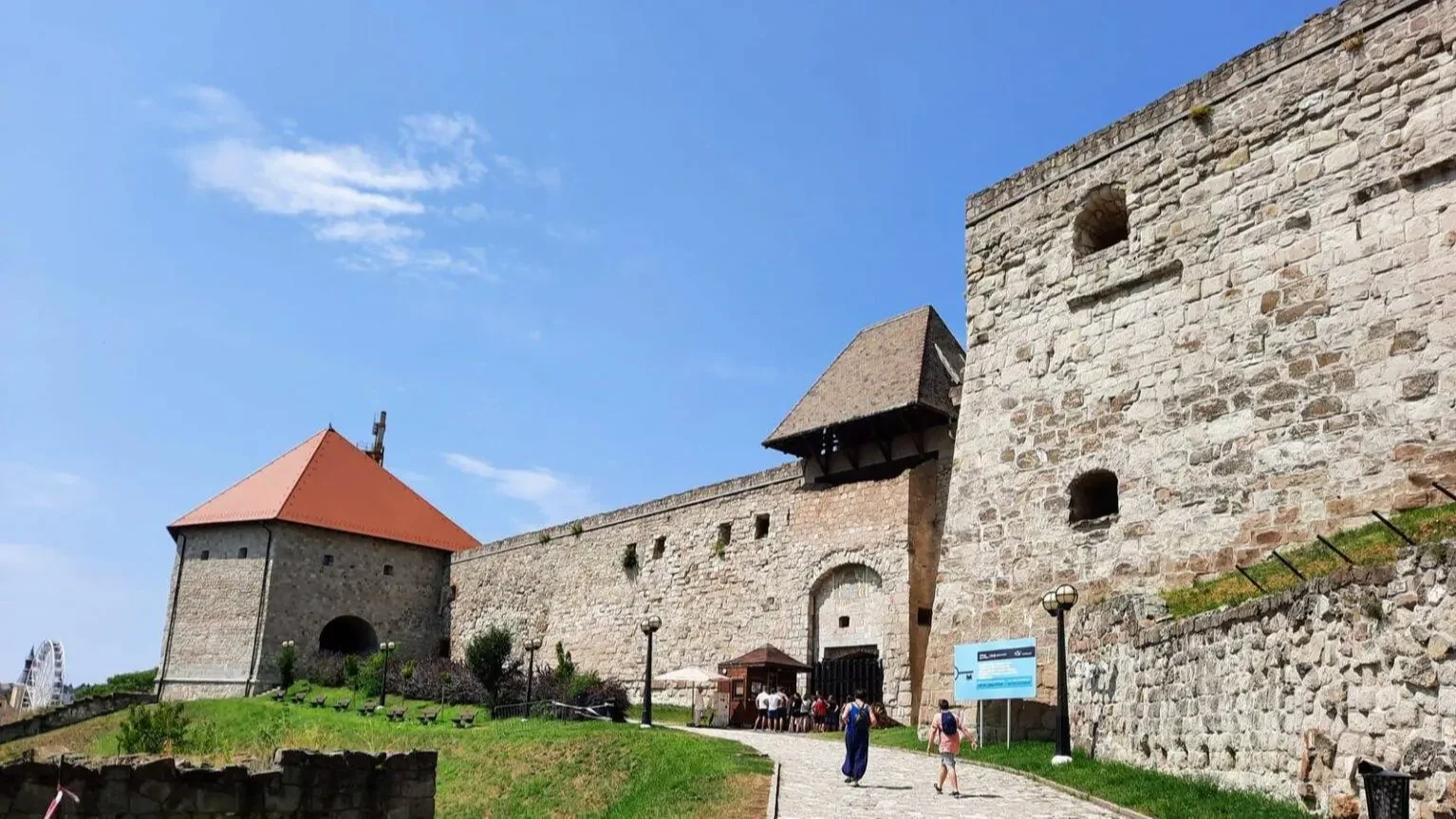 Legyen rátermett szakmai vezető az egri vár élén!