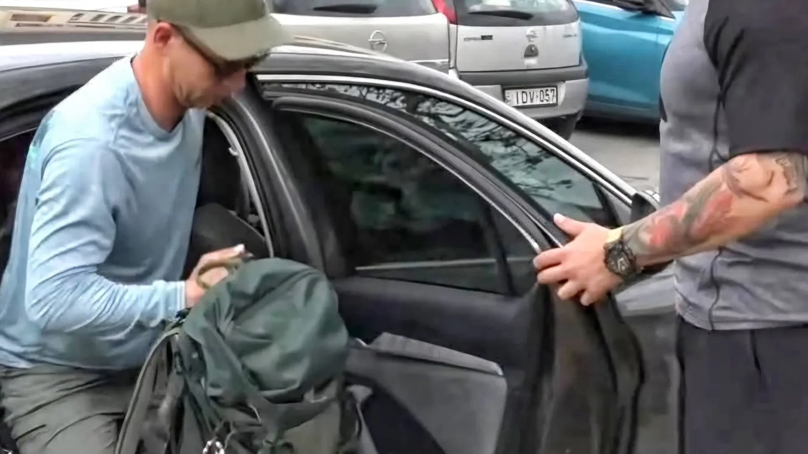 Magyar Péter éppen demonstrálja, hogyan kell megtenni egymillió lépést Nagyváradra