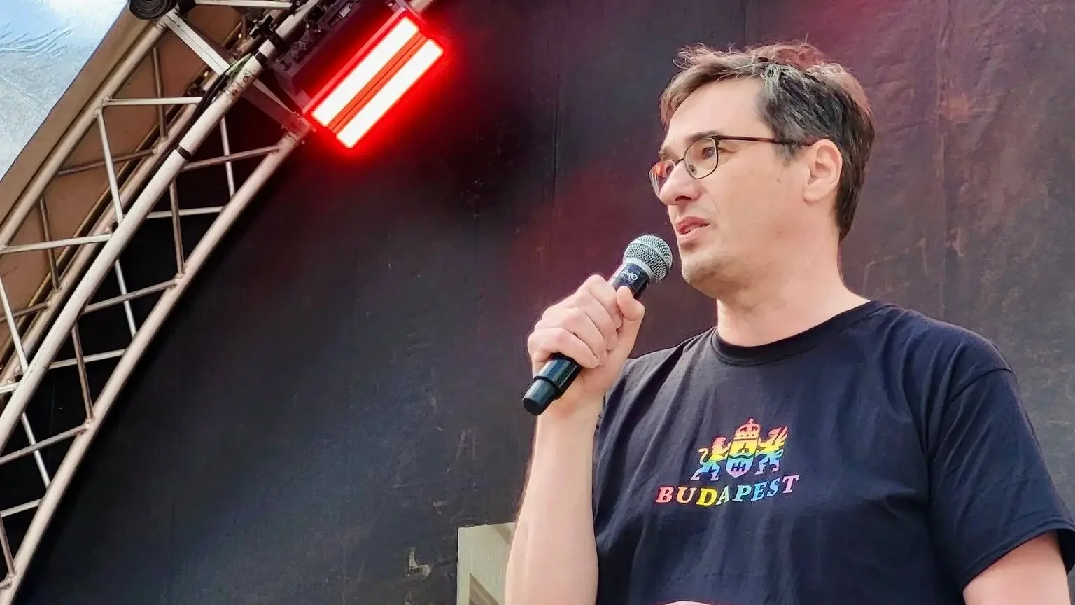 Budapest problémái helyett a brüsszeli Pride-on toborzott aktivistákat Karácsony Gergely