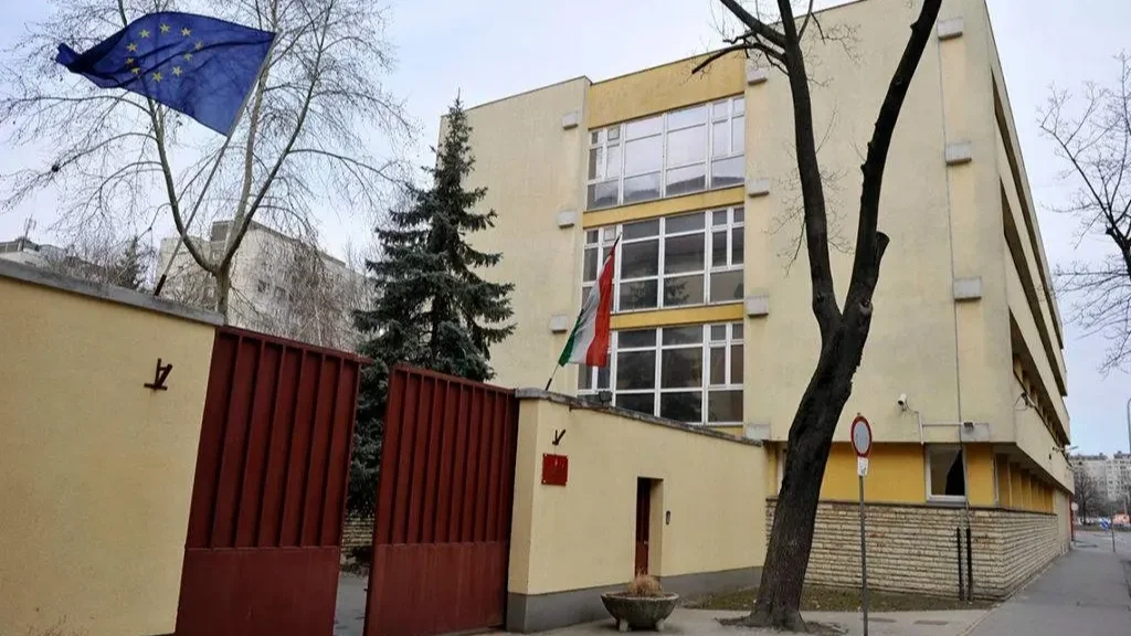 A intézmény főkapuja, Fotó: Cseke Csilla/MTI
