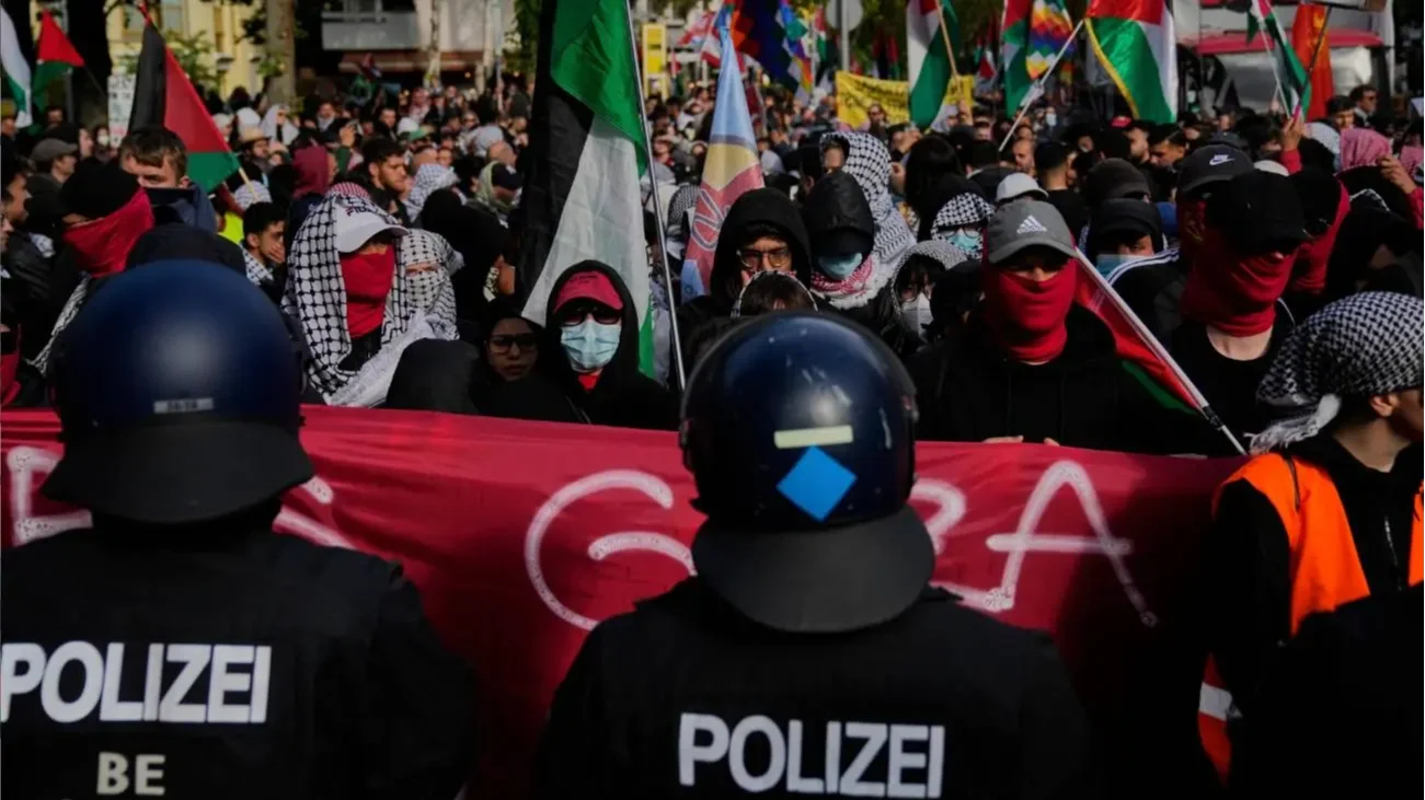Több rendőr megsérült egy berlini palesztin-párti tüntetésen
