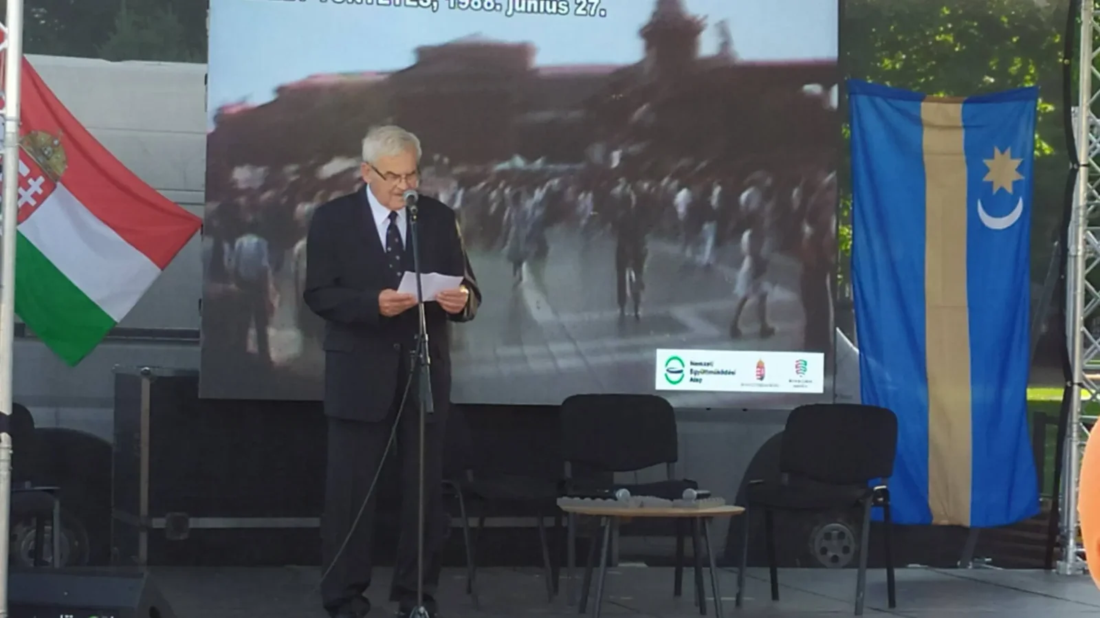 A hazafiak '88-as Erdély-tüntetésére emlékeztek a Hősök terén