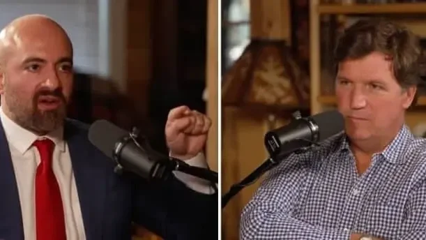 Mike Benz a „The Tucker Carlson Show”-ban.
