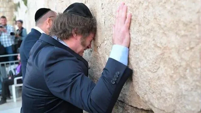 Az argentin elnök szerint Izrael "morális" harcot vív "jó és a rossz" között