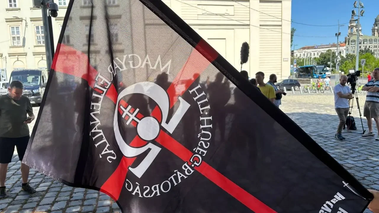 Óriási sajtóérdeklődés kíséri a Hatvannégy Vármegye demonstrációját (cikkünk folyamatosan frissül)