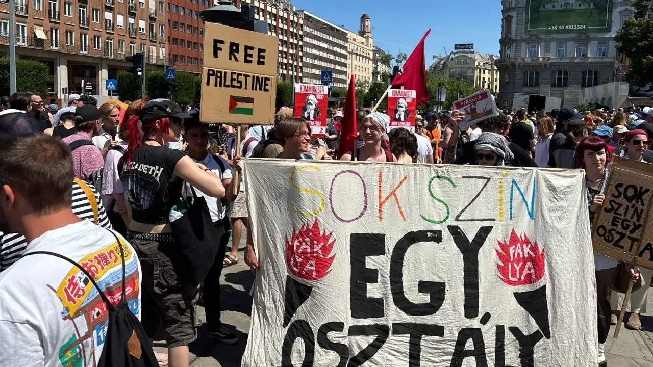 Több ezren gyűltek össze, hogy részt vegyenek az illegális Budapest "Pride"-on (cikkünk folyamatosan frissül)