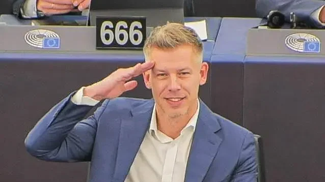 Betartotta ígéretét, nem megy az Európai Parlamentbe Magyar Péter
