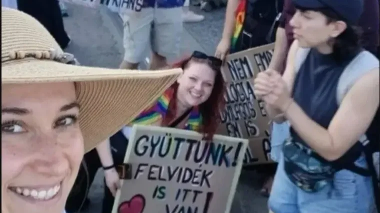 A Fidesz-kegyelt Orosz Örs barátnője is tiszteletét tette a „Pride” meneten