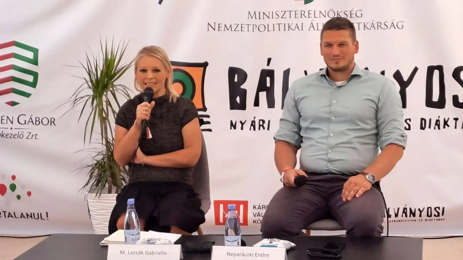 Összedől a marxista történelemtudomány utolsó végvára: kiadják az új "Magyarország története" sorozatot