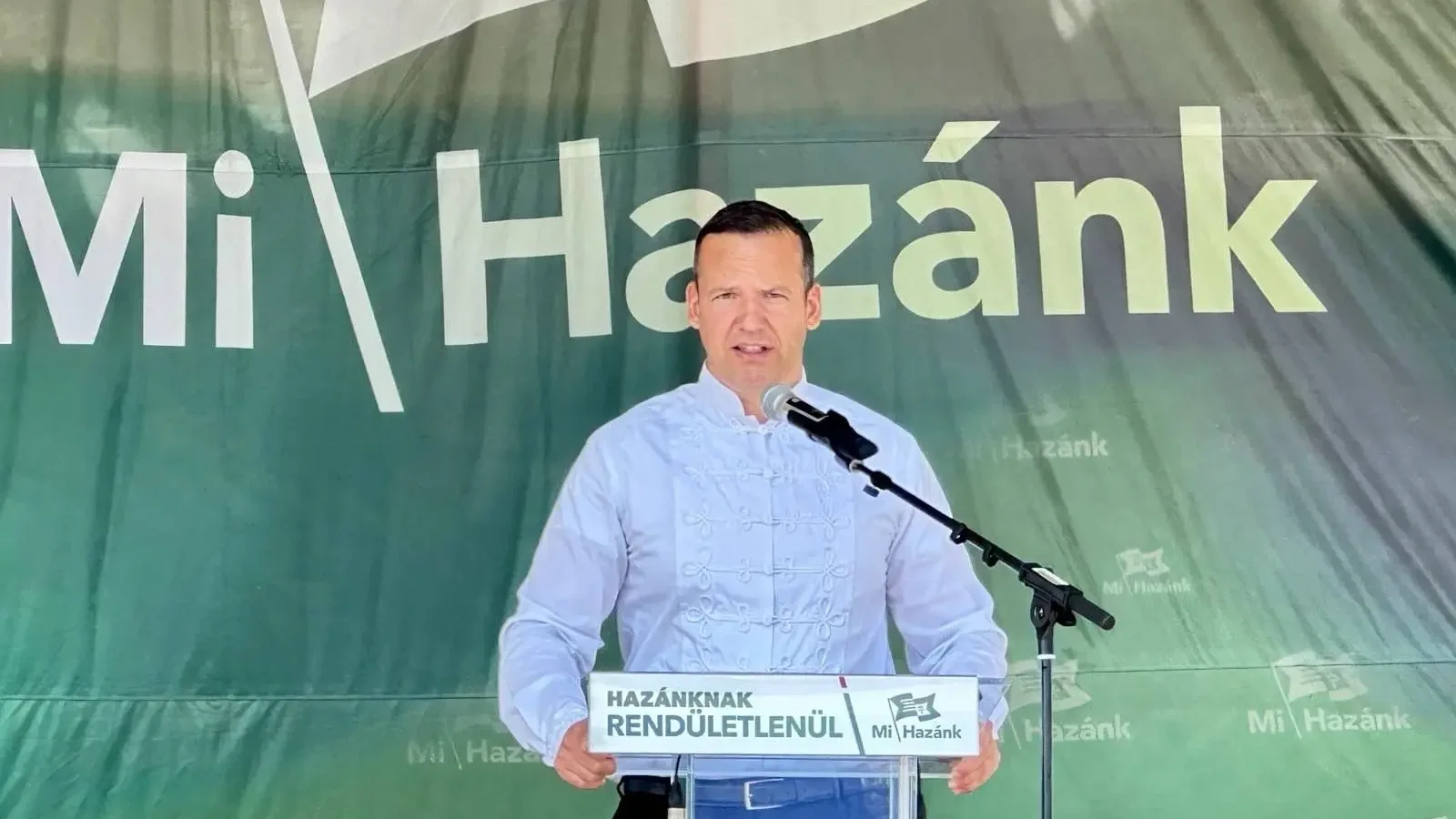 Pilisen ünnepelte az államalapítást Toroczkai László
