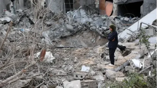 Kiemelt képünk egy korábbi bombázás során készült